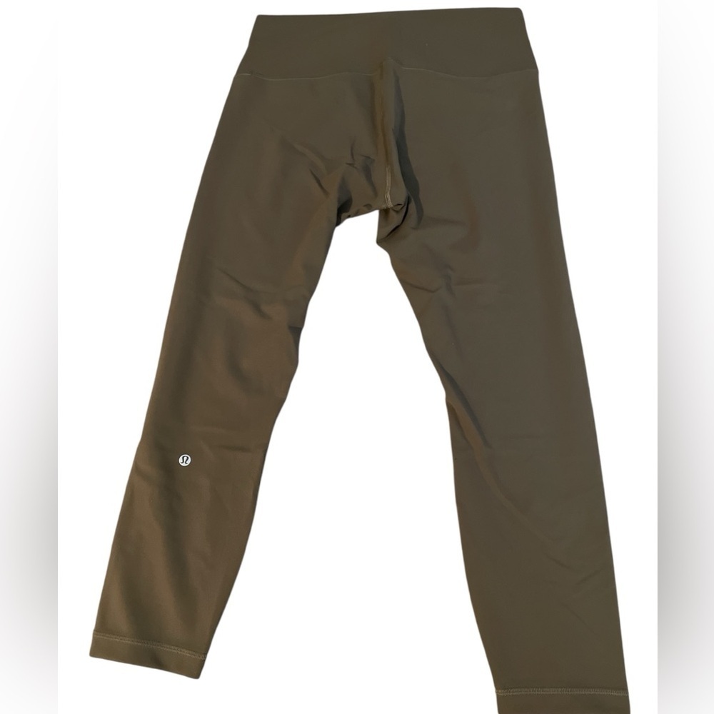 Womens lululemon winder train high rise. Size 14. Great condition. - Picture 6 of 8